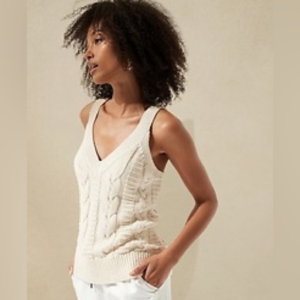 Banana Republic Women’s Cream White Organic Cotton Sweater Tank, Size Medium - Picture 2 of 9